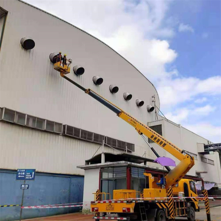 乳山高空作业车出租服务：专业广告牌安装解决方案