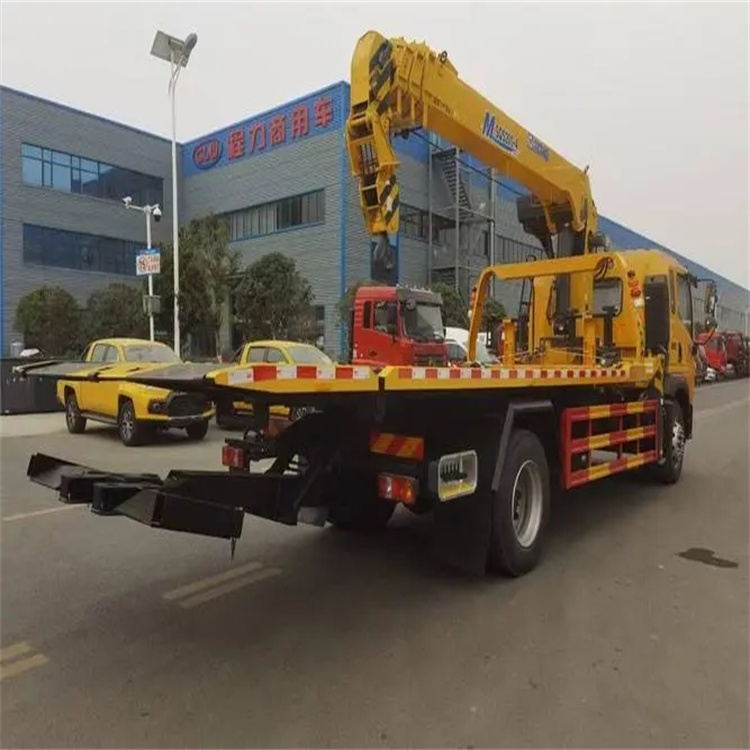 乳山附近小随车吊出租电话，轻松解决搬运烦恼