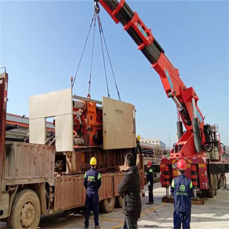 乳山折臂随车吊出租